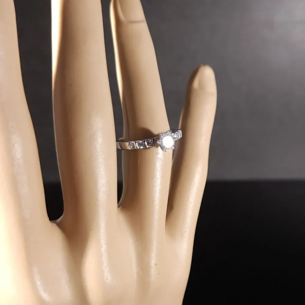 Simulated Diamond Ring in Sterling Silver Size 7